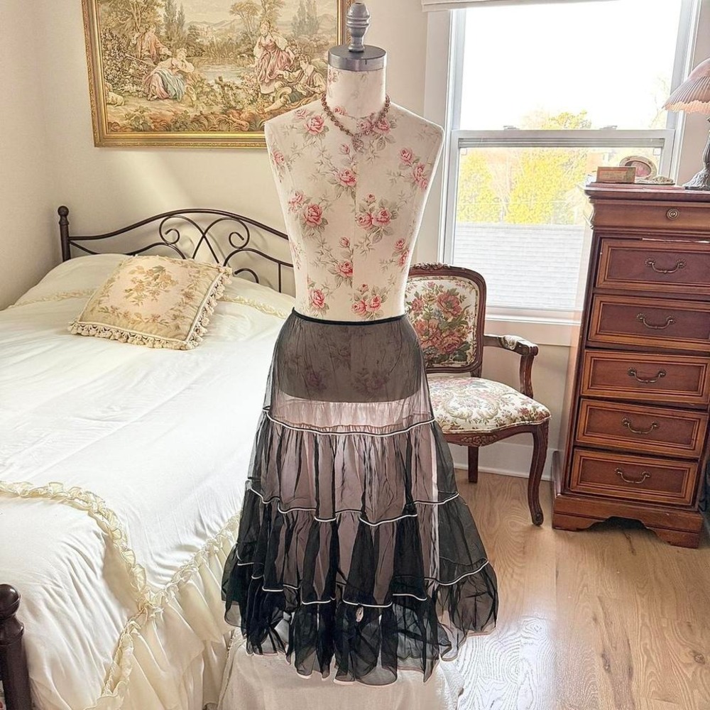 black tiered petticoat skirt  50s lord and taylor for saks fifth‎ avenue